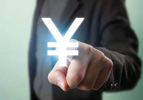 前员工曝东方甄选员工面临二选一，这到底是怎么回事？