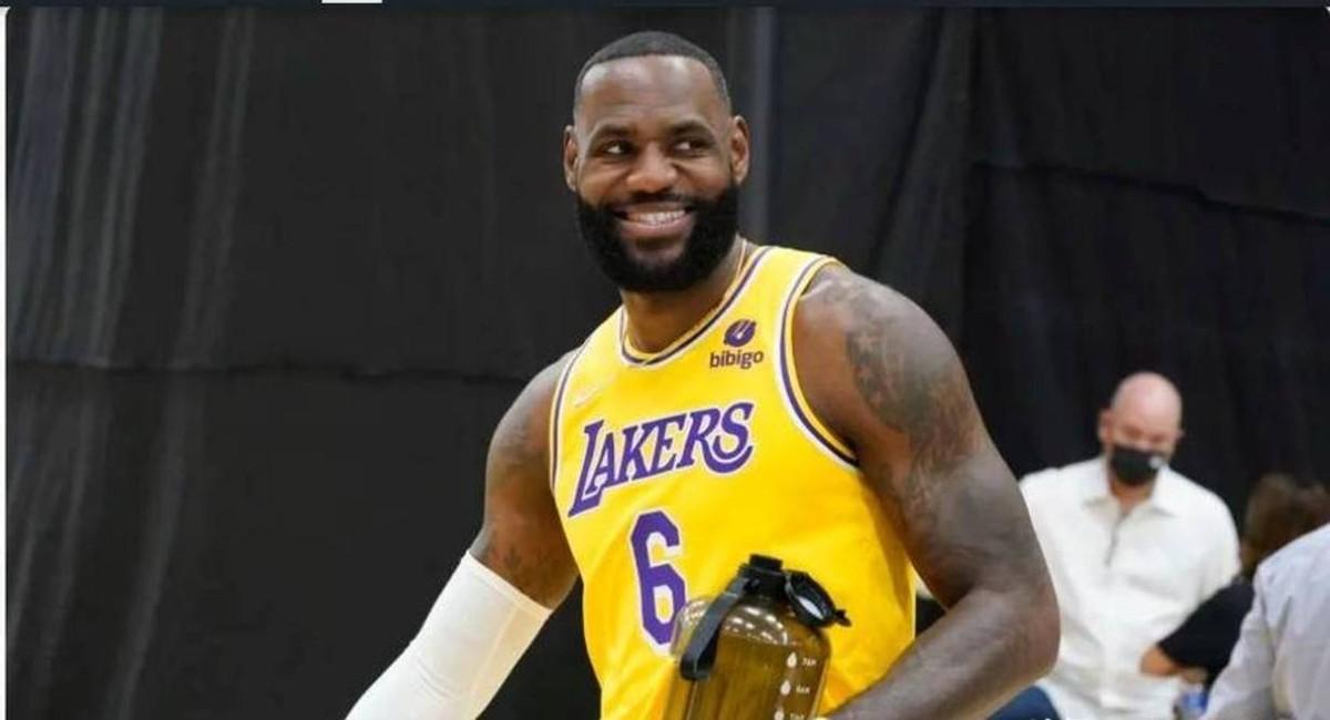 现役NBA国际球员最佳阵容，当世界篮球的精英齐聚一堂